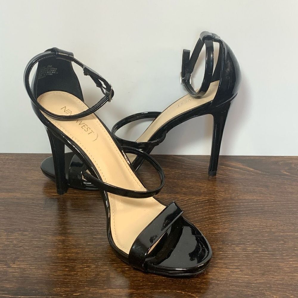 Nine West Lioro Black Patent Synthetic 4” heel size 9